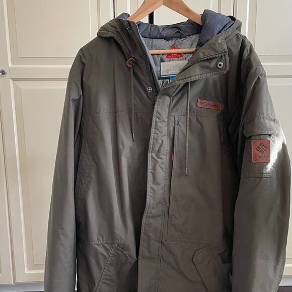 Columbia Insulated Winter Parka - Picture 1 of 2